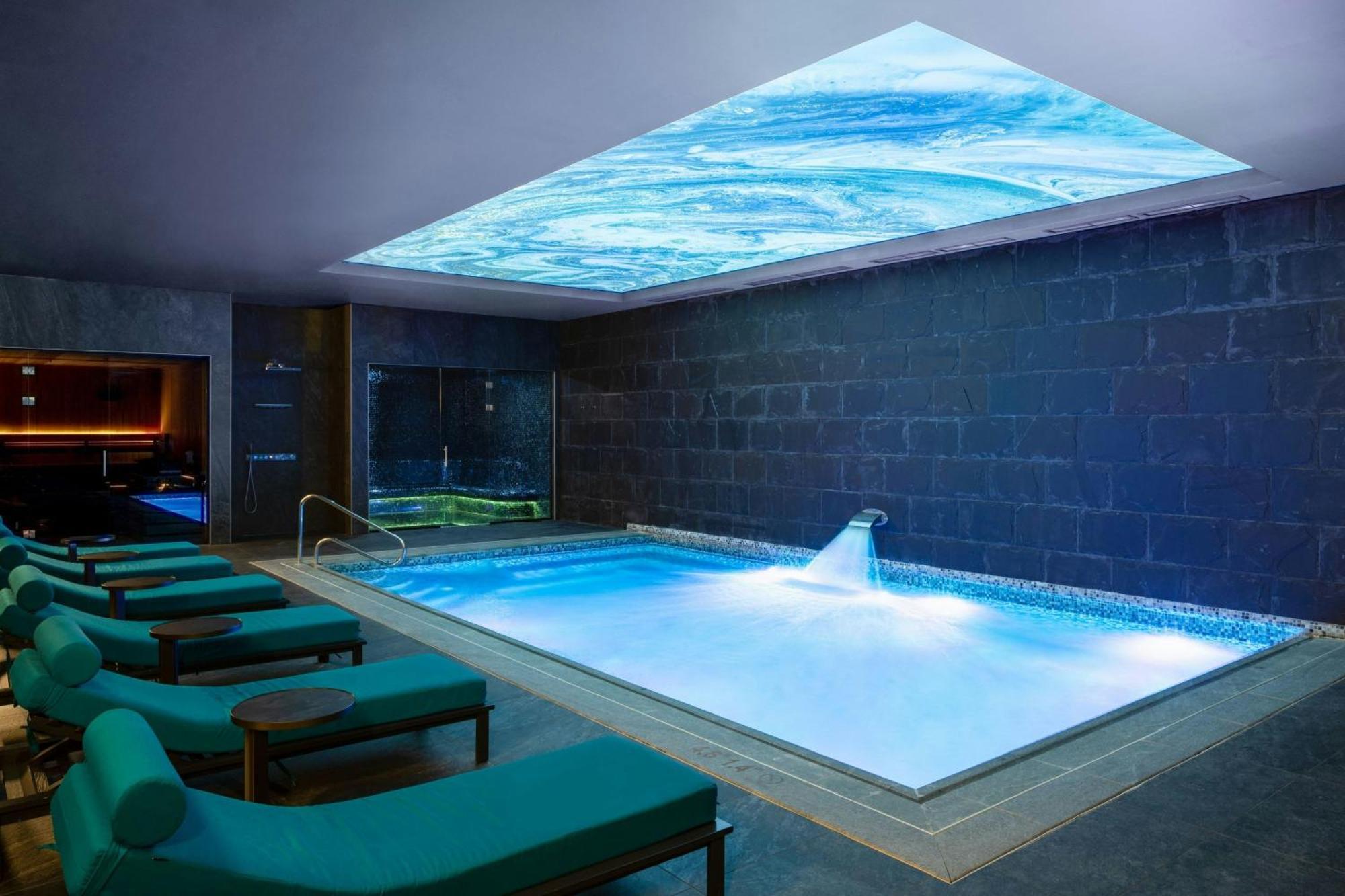 The Marmorosch Bucharest, Autograph Collection Hotel Luaran gambar The spa at The Westin